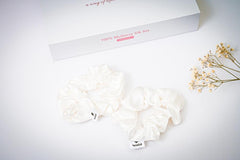 Sandal Silk Beauty Set – Off-White